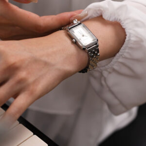 שעון Roberto Marino מלבני לנשים RM1981